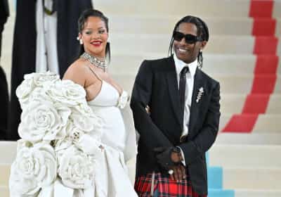 בן זוגה של ריהאנה שוב מצית שמועות: האם השניים נישאו בחשאי?