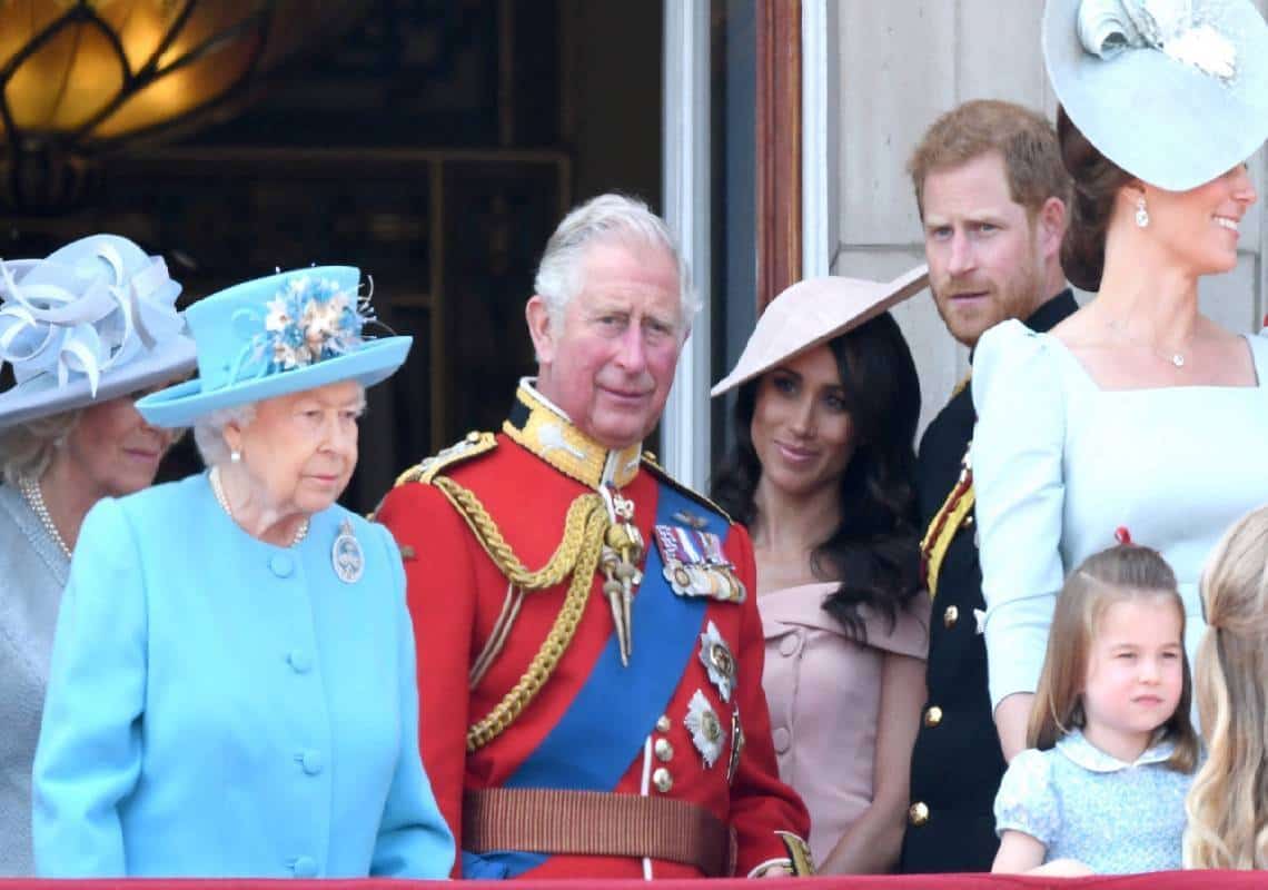 "'צ'ארלס במצב קשה לאחר הראיון של מייגן והארי, היה קשה לשמוע שהוא אכזב את בנו, זו פגיעה קשה במוניטין"