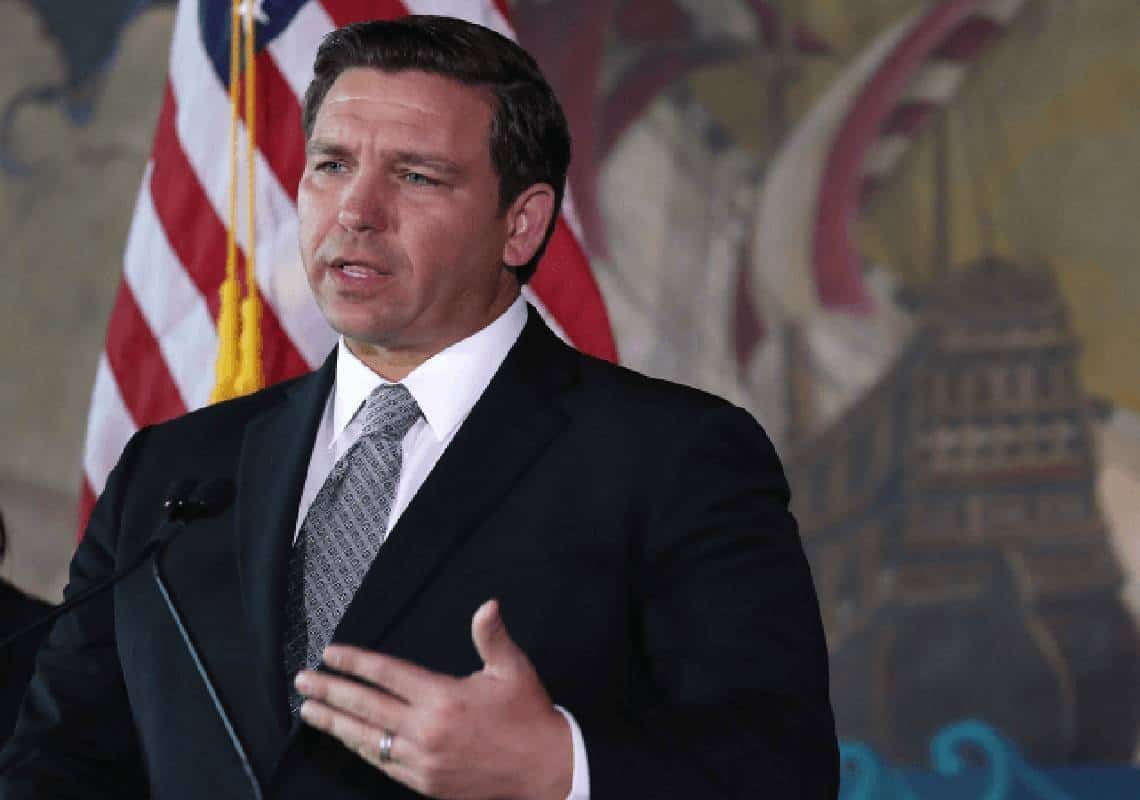 "מתעדף קשישים עשירים": פלורידה מובילה את אחוזי המתחסנים בזכות המושל דסנטיס, יקיר טראמפ, אך הדמוקרטים מבקרים