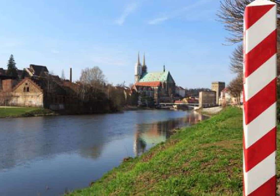 מדאיג: ‏"‏גרמניה חייבת להסביר את ההערה של הקנצלר על 'שינוי גבול עם פולין''