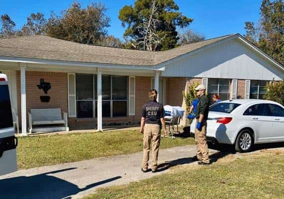 המטפלת המסורה לא הופיעה בבוקר לעבודה: בעלת הבית יצאה החוצה וגילתה את המחזה המחריד