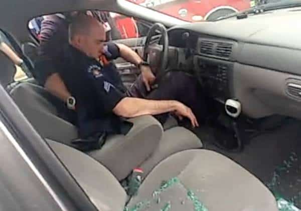 מוסר כפול? שוטר ששתה לשוכרה והתעלף בניידת לא יועמד לדין