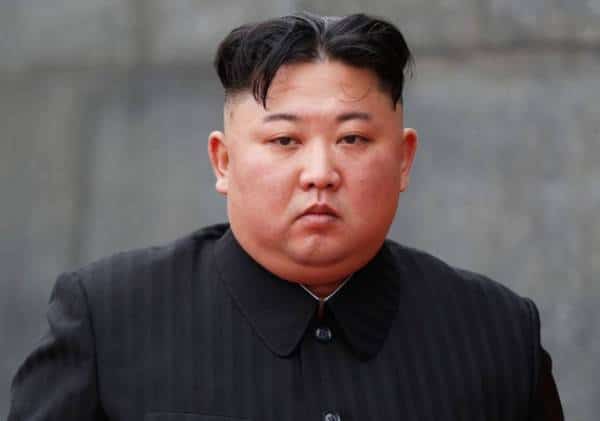 העיתון הגדול ביפן מדווח: "קים ג'ונג און שרוי במצב של צמח לאחר ניתוח לב כושל"