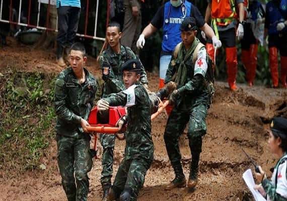 הילדים הלכודים בתאילנד: 4 כבר חולצו, השאר בדרך