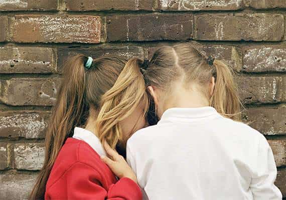 וירג'יניה: תלמידות בנות 10 ו-11  נעצרו בחשד לתיכנון רצח