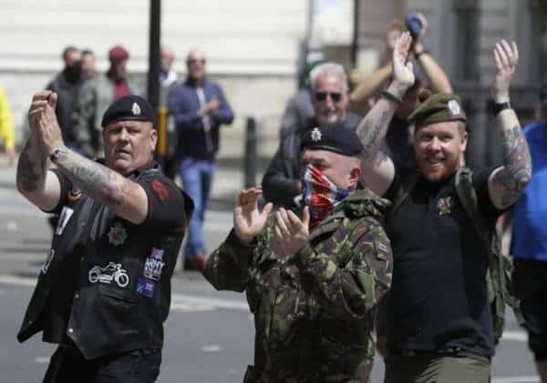 דו"ח ממשלתי חושף: ניאו-נאצים קוראים לפעיליהם - "צאו להדביק יהודים בקורונה"