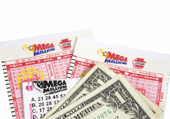 ניו יורק: כרטיס יחיד זכה ב-425 מיליון דולר בהגרלת ה-Mega Millions