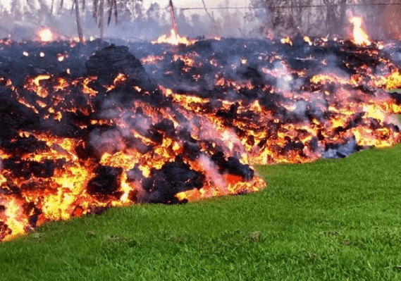 הסכנות החדשות בהוואי: גזים רעילים ותיירים סקרנים