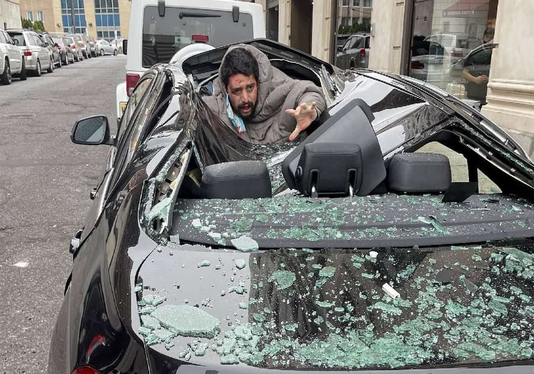 הצעיר שקפץ מקומה תשיעית ונחת על רכב BMW שוחרר מבית החולים לאחר חודשיים