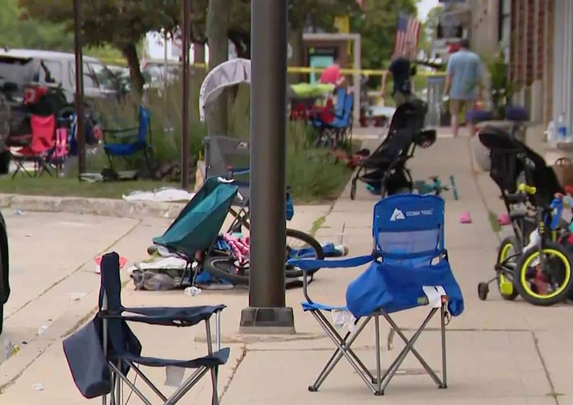 6 הרוגים מתוכם כ-2 יהודים לצד עשרות פצועים בטבח ה-4 ביולי בפרבר עשיר של שיקגו, היורה טרם נתפס ומסתובב חופשי