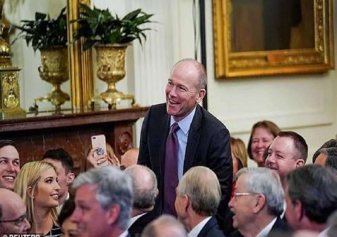 בואינג החליטה לפטר לבנים בשל "חוסר רגישות גזעי", התחייבה להעסיק שחורים בכמות דה-פרופורציונלית לחלקם באוכלוסיה