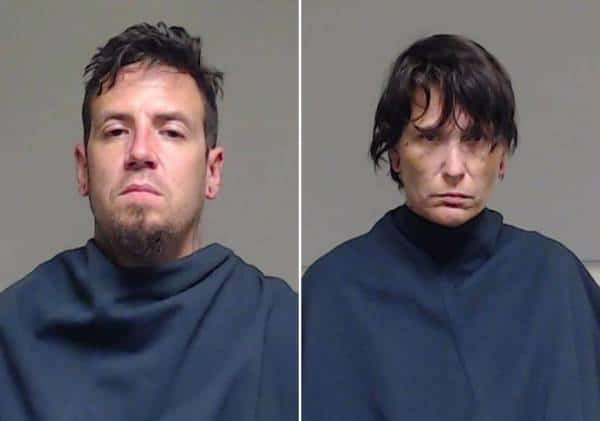 טקסס מזועזעת: הזוג סיפר לחוקרים כי אינו יודע היכן בנם התינוק: לאחר צו חיפוש החוקרים מצאו אותו בתוך דלי זפת