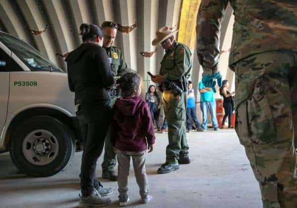 ממשל טראמפ הורה לאסוף דגימות דנ"א ממהגרים שמגיעים לגבול הדרומי