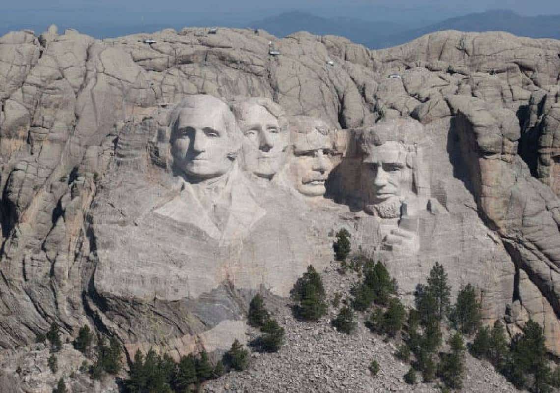 קליפורניה: עשרות בתי ספר ימחקו את שמות לינקולן, ג'פרסון, ווושינגטון