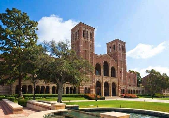שתי שחקניות מפורסמות מעורבות בפרשת הונאת הקולג'ים