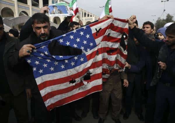 איראן מאיימת לנקום בארה"ב בעקבות חיסולו של קאסם סולימאני