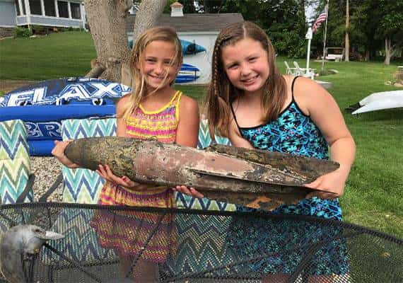 מישיגן: בילוי באגם הסתיים במציאת חפץ נדיר 