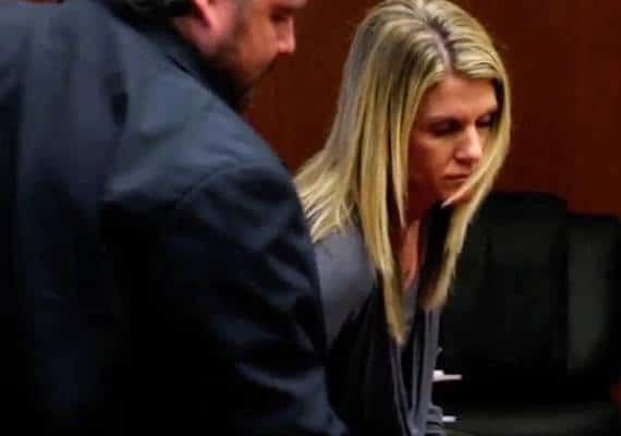 "בני נוצל על ידי פדופילית": נגזר דינה של תושבת קליפורניה ששכבה עם בני הזוג הקטינים של בנותיה