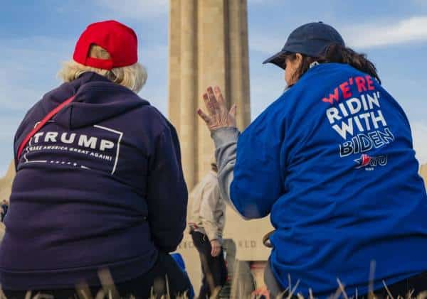 קורונה, מהומות, סין וטלטלת הכלכלה: ארה"ב נכנסת לישורת האחרונה במערכת בחירות מהסוערות אי פעם