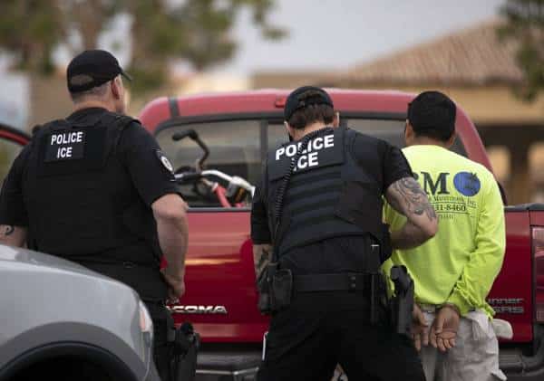 ממשל טראמפ מקשיח את מדיניות גירוש המהגרים