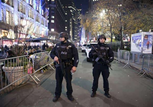 בעקבות הטבח בניו זילנד: אבטחה כבדה סביב המסגדים בארה"ב