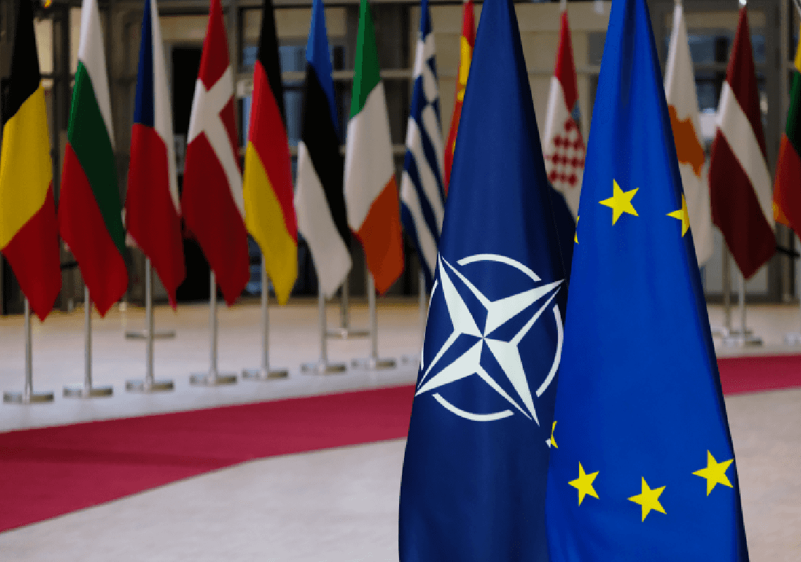 בתגובה לאיום הרוסי: נאט"ו מתכננת להציב נוכחות צבאית קבועה