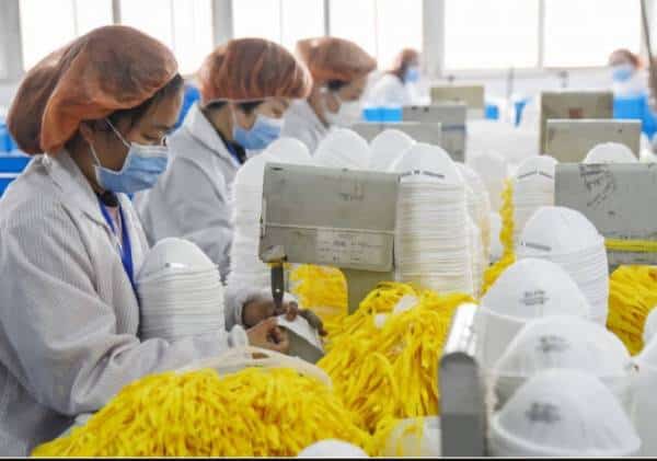 בכירים בבריטניה: סין שולחת בכוונה ציוד רפואי פגום לכל מדינות המערב