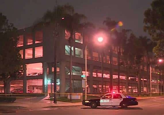 דרום קליפורניה: גנב מכוניות נהרג בקרב יריות מול המשטרה