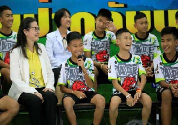 "ניסינו לא לחשוב על אוכל": הנערים מתאילנד מספרים על החוויה לאחר שחרורם מבית החולים