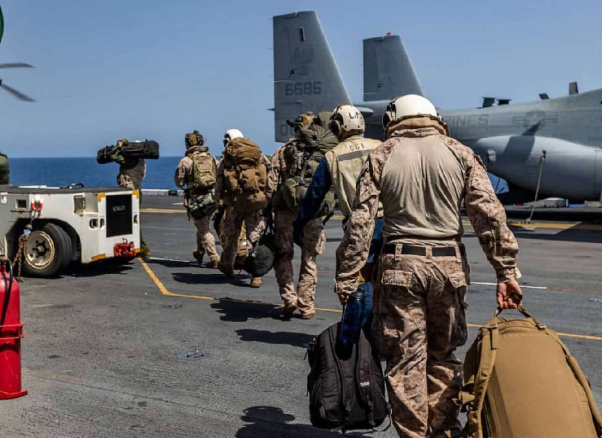 הצבא האיראני לועג לטראמפ על המשא ומתן לכאורה -  והצבא האמריקני שולח אלפי חיילים למזרח התיכון