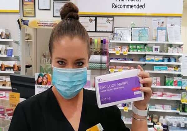 סגן שר הבריאות האמריקני: "הפסיקו לקנות מסכות"