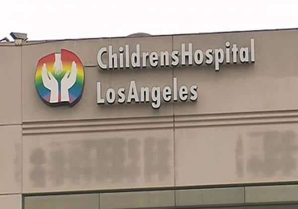 ילד כבן 6 בלוס אנג'לס אובחן כחולה קורונה: שלושה מקרים חדשים שמקור הידבקותם אינו ידוע זוהו במחוז 