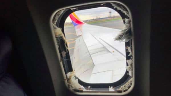 אימה באוויר: "חלקה העליון של הנוסעת נשאב החוצה. נוסעים נפרדו מבני משפחתם"