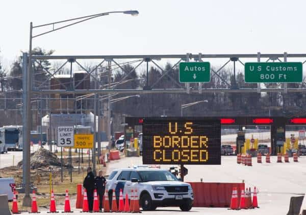 פרט לנסיעות חיוניות: ארה"ב סוגרת את גבולותיה למשך חודש נוסף