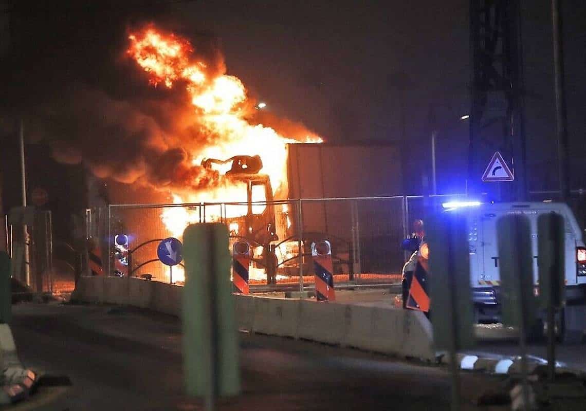 אנרכיה בערי ישראל: הפרות סדר קשות בעכו, טבריה, חיפה ובת ים