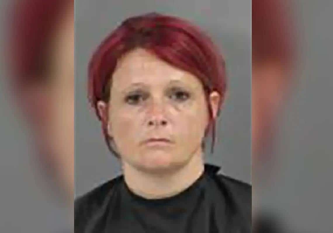 האמא השאירה 3 ילדים ב"אי בתי הקברות", וברחה מהמקום עם בן זוגה