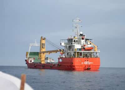 הימים הקריטיים של מלחמת איראן: ארצות הברית מכריזה על מצור ימי - והעולם עוצר נשימה