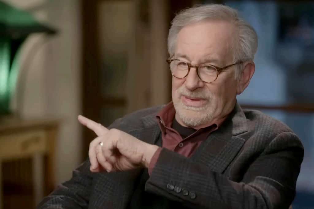 שפילברג: "הממשלה מסתירה מאיתנו מידע על חייזרים"