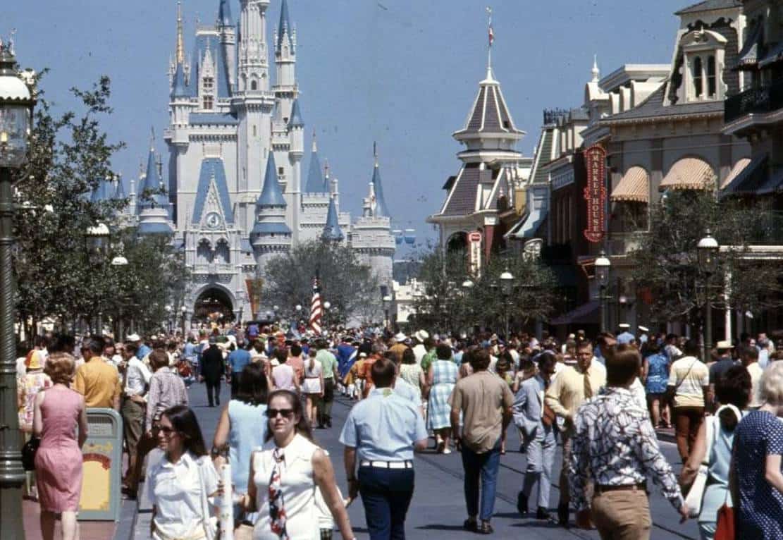 קשה לצפייה - קטטה מכוערת בין משפחות בדיסני וורלד, לא תאמינו לסיבה