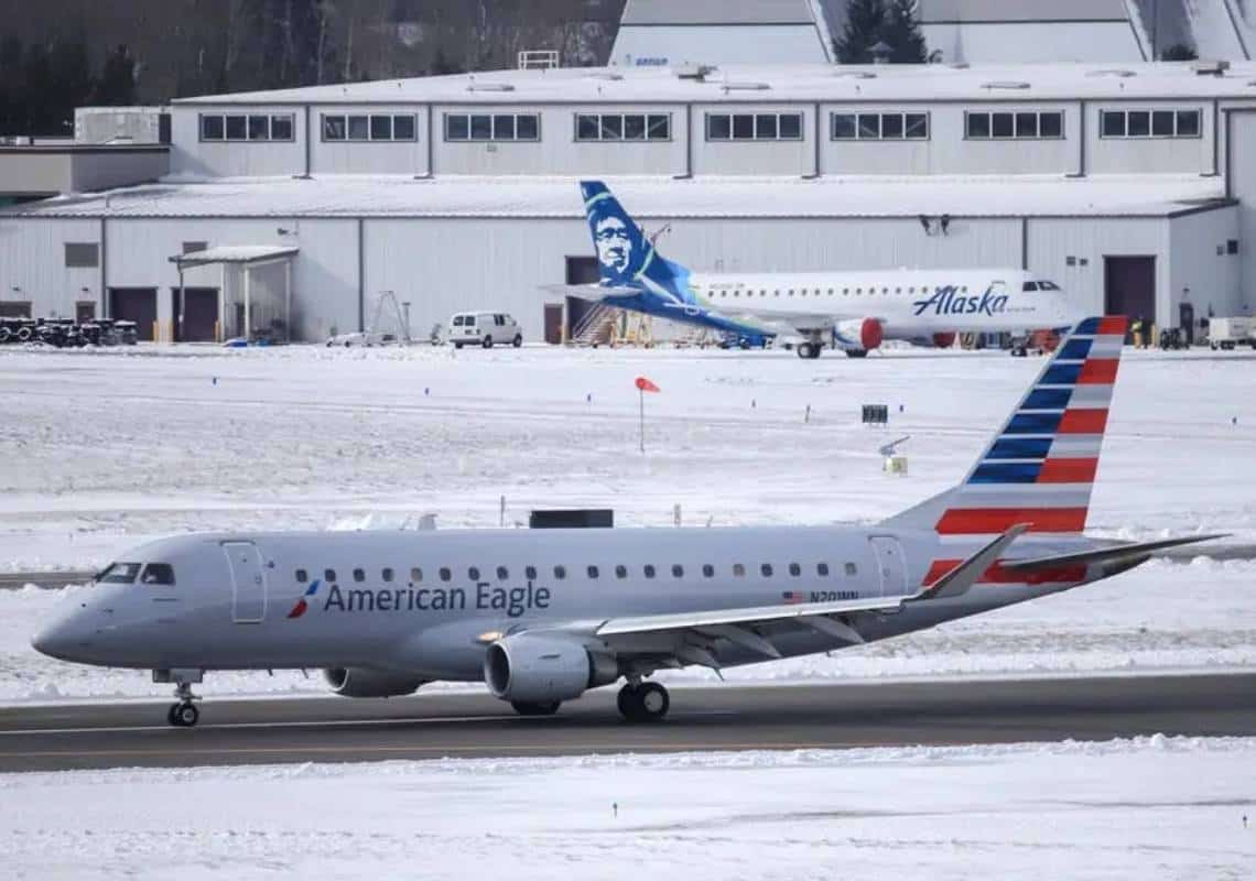 בעקבות סופת השלגים בחוף המזרחי: אלפי טיסות בוטלו בארה"ב