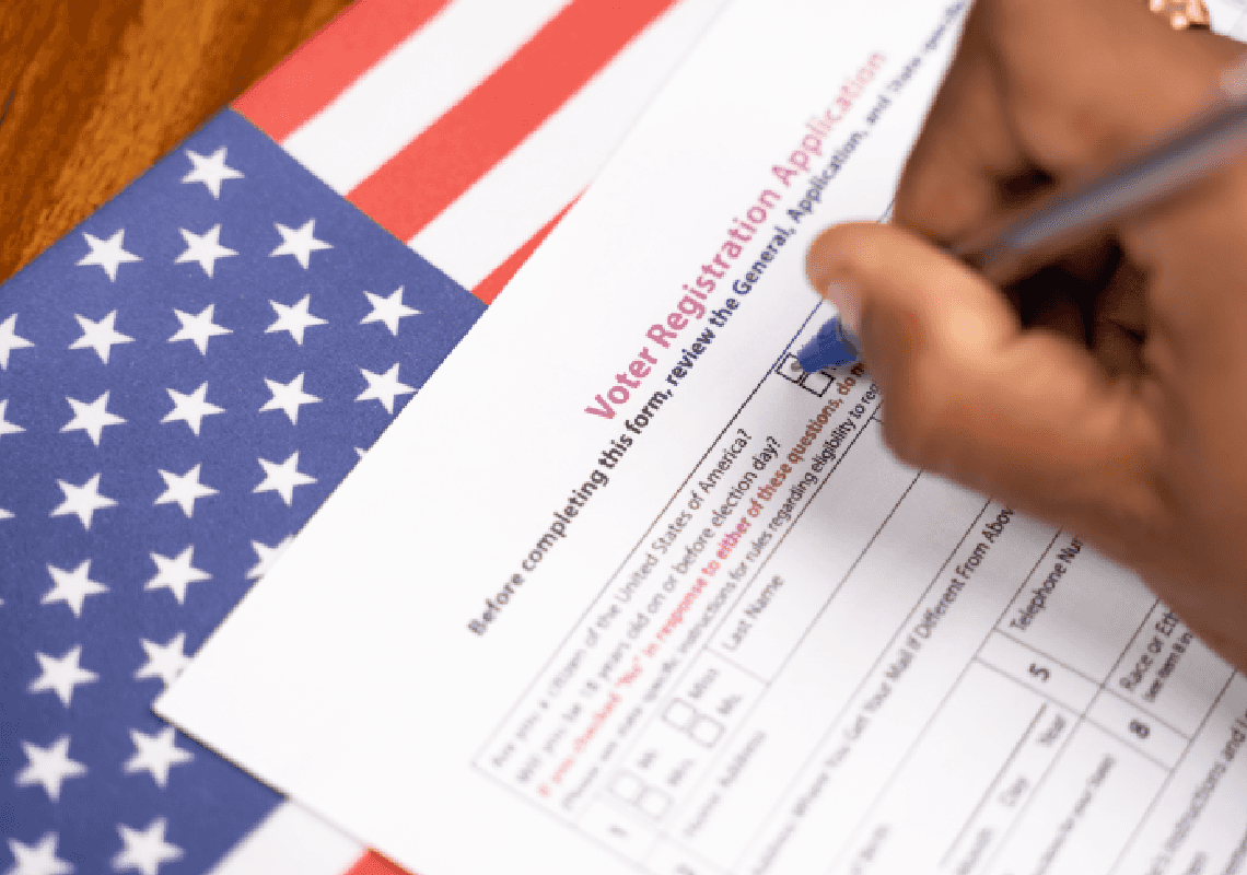 בעוד טראמפ עשוי להישפט על ניסיון שינוי תוצאות הבחירות – שניים מג'ורג'יה מואשמים בגין גריסת פתקי הצבעה