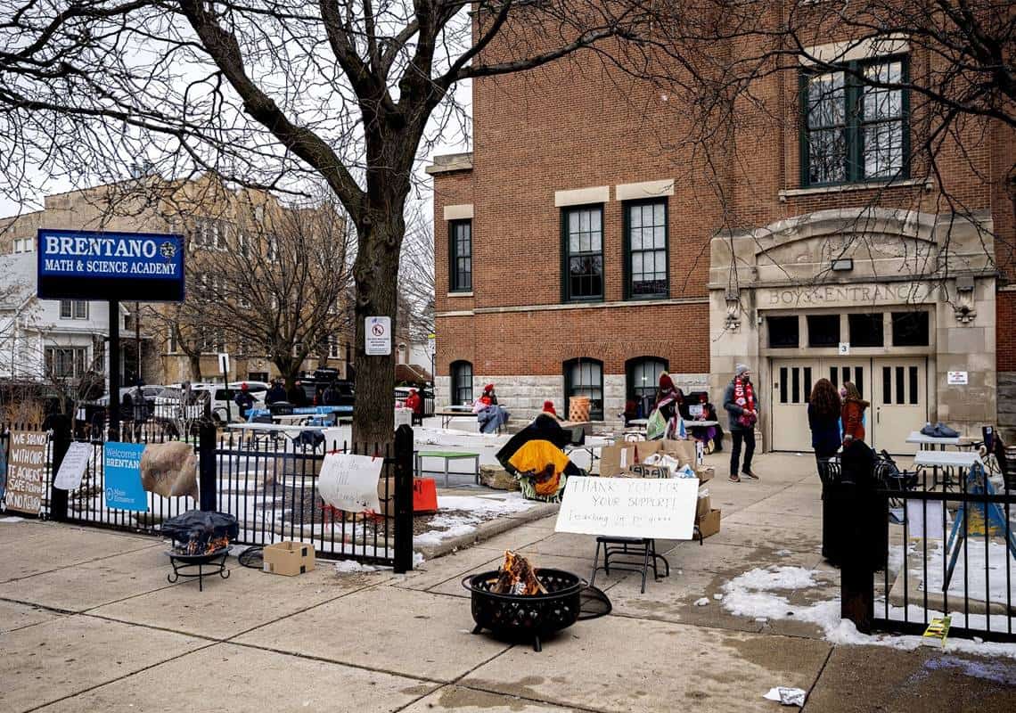 מחלוקת במשרד החינוך השלישי בגודלו בארה"ב: מורים מסרבים לחזור לכיתות לפני שיקבלו חיסון נגד קורונה