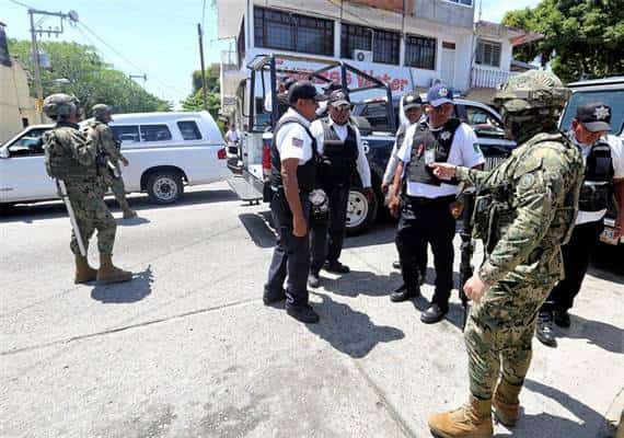 מקסיקו: קרטלי הסמים חדרו למשטרה, הרשויות סגרו את התחנה