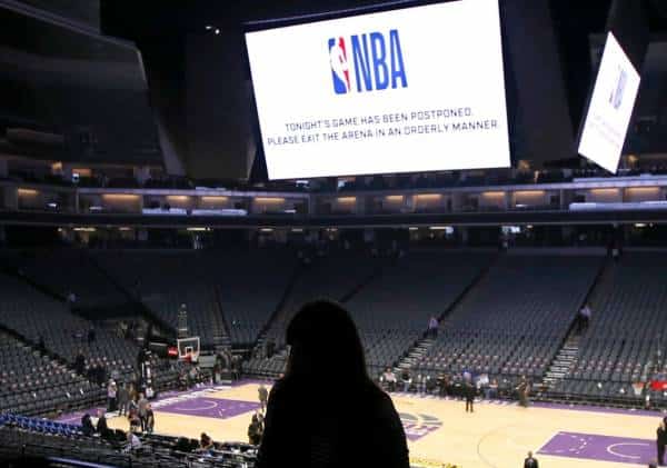 מרבית אוהדי הספורט בעד חידוש הליגות, גם במחיר של משחקים ללא קהל