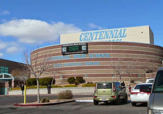 אקדח טעון נמצא בתיקו של תלמיד בתיכון בלאס וגאס