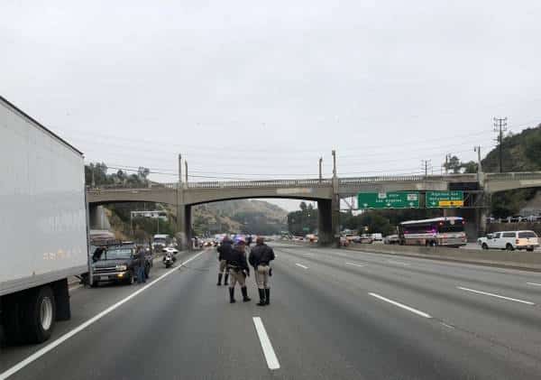 גופה אותרה בכביש 101 בלוס אנג'לס: נתיבי נסיעה נחסמו שעות ארוכות