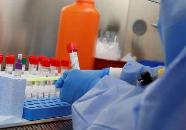 אור בקצה המנהרה? ענקית התרופות האמריקאית מפתחת חיסון נגד קורונה