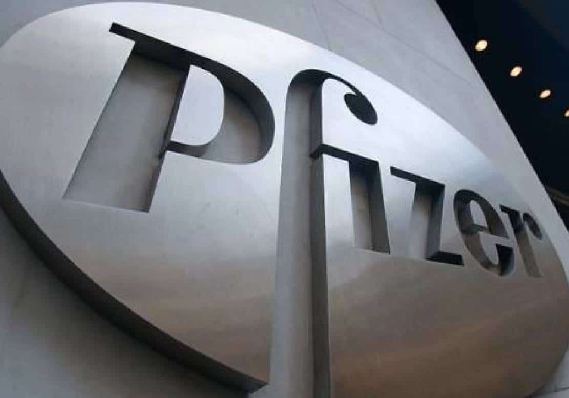 ענקית התרופות מציעה מלגה מיוחדת רק לשחורים, היספנים ואינדיאנים - לא ללבנים