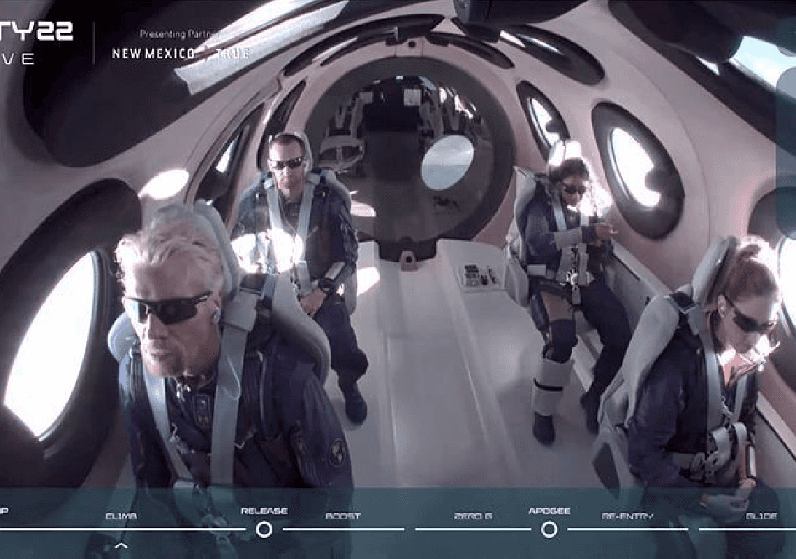 "חוויה של פעם בחיים": המיליארדר ריצ'רד ברנסון עשה היסטוריה לאחר ששוגר לחלל כתייר