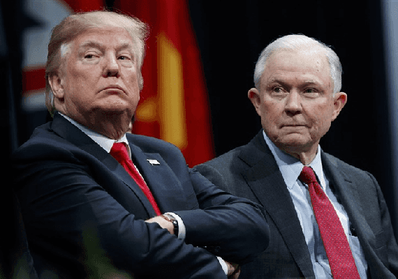 טראמפ משתלח בתובע הכללי - וסשנס מסרב לשתוק